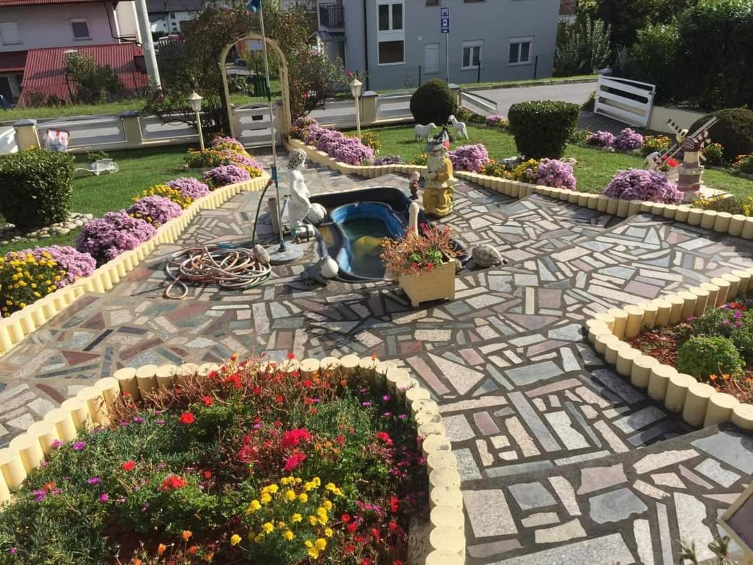 Sobe Opacak Hotell Slavonski Brod Eksteriør bilde